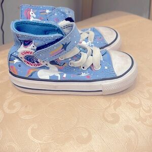 Girls Converse size 6